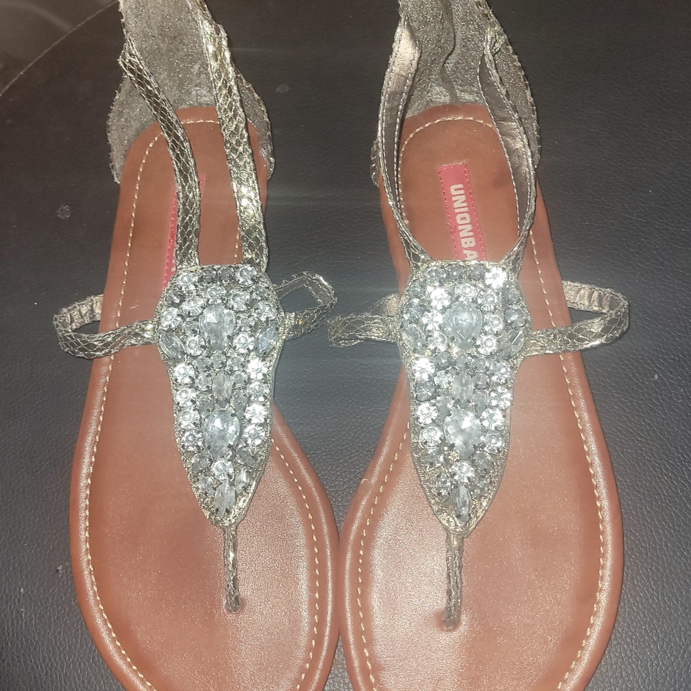 UNIONBAY Silver Crystal Embellished Sandals